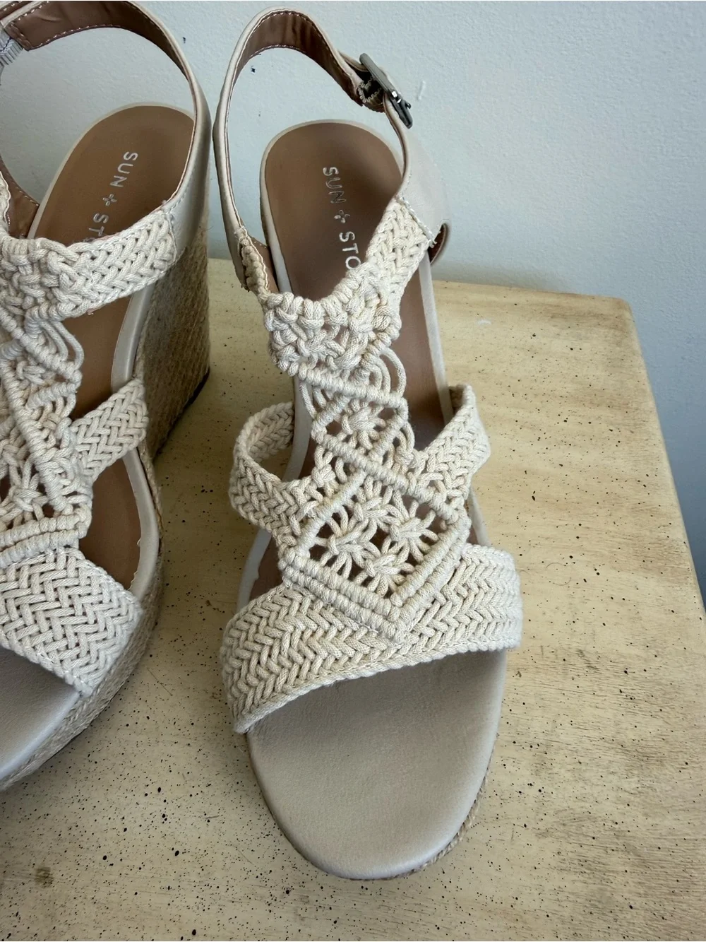 Sun + Stone cream ivory